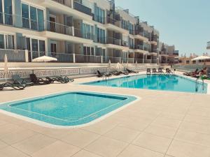 Villas Homes in Playa Arena