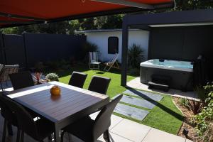 Maisons de vacances Logement en lisiere de foret : photos des chambres