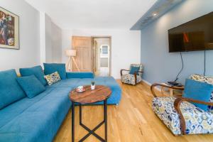 Charming Downtown Apartment with Unique Terrace