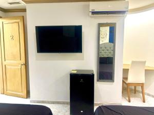 Casa de Lujo en Condominio Privado por habitaciones