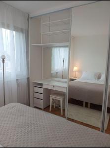 Appartements La Precieuse, RER A Proche Paris : photos des chambres