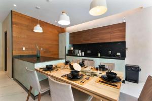 Stylish 3BR Condo in Luum Zama - Private Pool