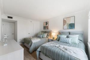 2BR-2BA with Pool Gym Beach Marbella Tower