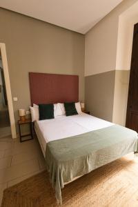 Guzman El Bueno Suites