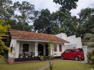 Colonial DoowaGedara Homestay