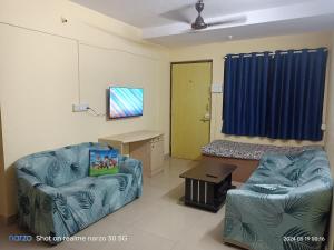 AC Bed And Breakfast At Pushpanjali Phase 2 ,Ovale ,Ghodbunder Road Thane West