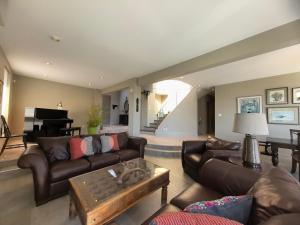 Serene Retreat, Ocean&City Views, Close to Beach