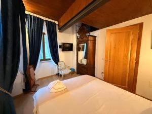 Visione Piazzetta Alferi 2