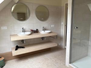 Maisons de vacances Chez Gisele, 15 min Chambord, Cheverny, 30 min Beauval : photos des chambres