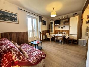 Appartements Residence Le Grand Adret - Charmant deux pieces proche centre MAE-5683 : photos des chambres