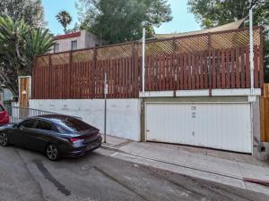 Silver Lake Cozy Getaway