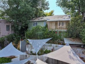 Silver Lake Cozy Getaway