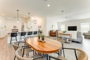 New Designer Home in The Villages Shady Brook