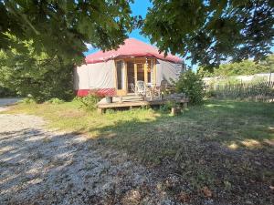 Maisons de vacances Yourte moderne equipee hiver,ete : Maison 2 Chambres