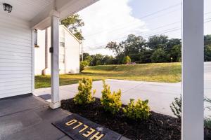 Family-Friendly 3BR w Hot Tub Games