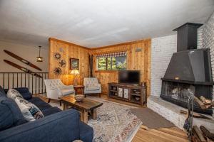 Goetzl By Hauserman Rentals