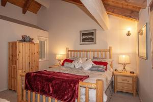 Carnelian Woods # 11 By Hauserman Rentals