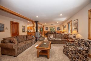 Celtic Lodge By Hauserman Rentals