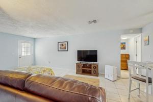 Blissful Beach Retreat C