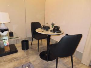 Comfort suite close to metro and airport