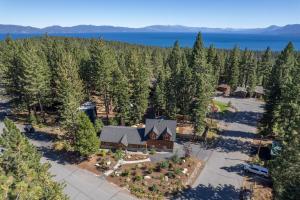 Cedarwood Serenity By Hauserman Rentals - 3hvězdičkové hotely ve městě Tahoe City