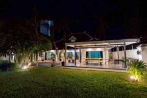 B52 Pool Villa Pattaya