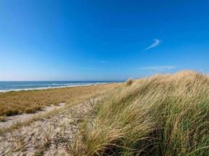Charming Chalet in Sint Maartenszee