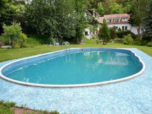 Townhouse in Bechyn with Private Pool