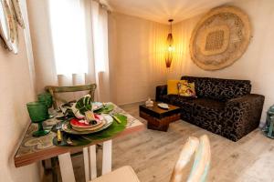 Apartamento Villa Dos Golfinhos - Condomínio a beira-mar e próximo ao aeroporto - PRAIA DE ITAPUÃ