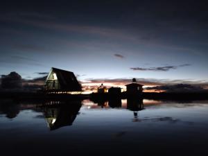 Los Uros Alojamiento