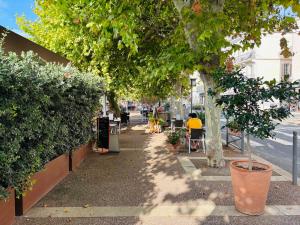 Golfe-Juan Gem, Pool & Beach