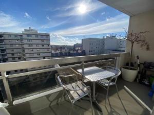 Appartements Sunny Oberkampf Escape | Balcony & Views : photos des chambres