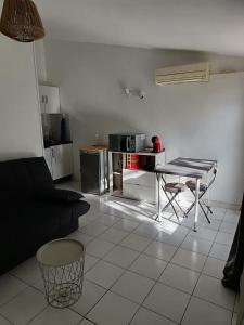 Appartements Appartement 2-4 personnes Juvignac : photos des chambres