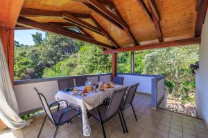 Apartments Mirjana T.