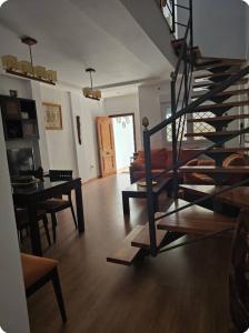 Céntrico adosado cerca de la playa