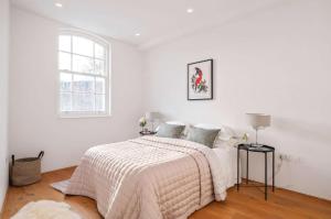 Elegant 4-Bed House Near Angel & Upper Sreet
