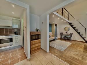 Central Blue Retreat