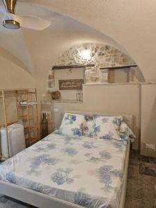 Maisons d'hotes Nid Mineral - Suite voutee de charme au coeur de Vallon Pont d-Arc : photos des chambres
