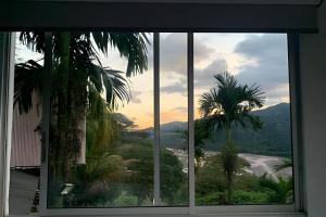 Cabaña Panorama Vista al cañón del Rio Guatiquia