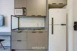 Studio c varanda a 450m do metrô – ENP0607