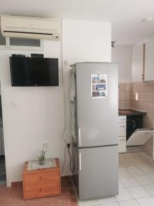 Apartments by the sea Murter - 5125