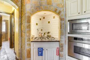 Lazy River Retreat in Cypress with Backyard Oasis!