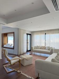 High standing villa floor close to the airport with shuttle - Ubytování bez kategorie ve městě La Soukra