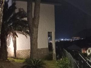 appartamento in Villa Paolo attico loft vista mare 1 camera matrimoniale e singolo diviso da armadi