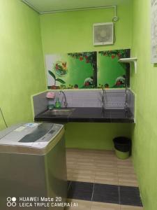 Syedeyina Roomstay