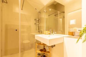 Duplex with Terrace, Comfort in Downtown Lisboa