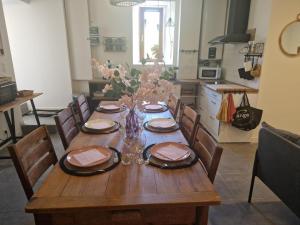 Appartements Apartment with swimming pool, wifi : photos des chambres