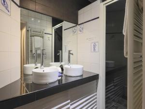 Appartements House with garden 4BR 10P near Paris : photos des chambres