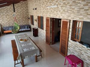 Piscina aquecida, 3 dorms ar condicionado, Cervejeira e Bilhar, a 500 metros do Mar