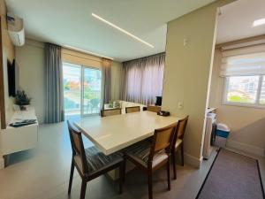 Residencial Cayman Apart 3 Dorm a 315m do mar para 7 pessoas